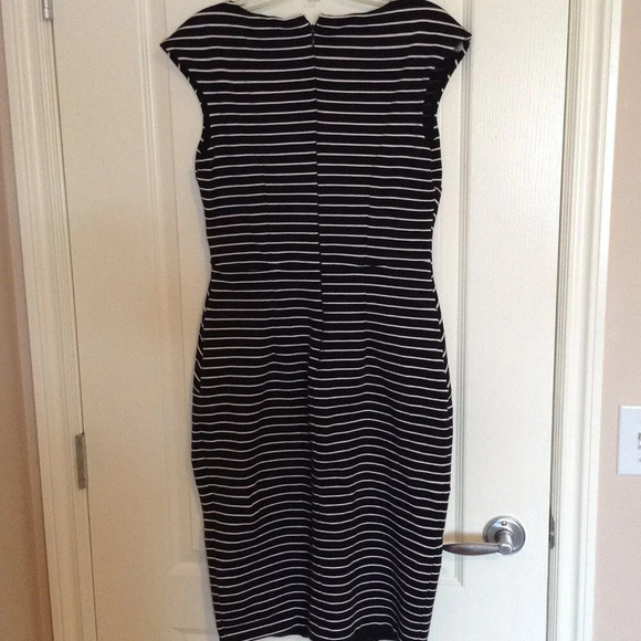 Le Chateau Women's Midi Dress Size S/M Fitted Lined Black White Striped - Picture 3 of 6